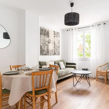 Joli Avec Garage Sur L'ile De * Nantes