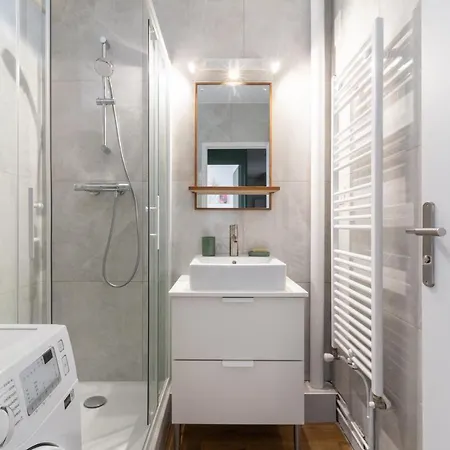 Joli Avec Garage Sur L'ile De