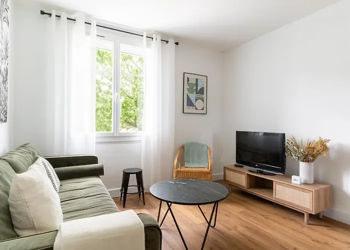 Joli Avec Garage Sur L'ile De * Nantes