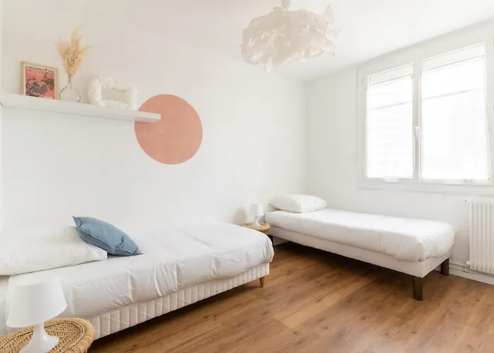 Joli Avec Garage Sur L'ile De Daire *